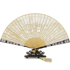 【新品】 LOVE MIYABI 最高級 蘇州扇子 ハンドメイド 黒檀親骨 檀香扇 白檀 AAA品質 中国伝統工芸品「拉花」 精緻な透かし彫り 孔雀/山水画/中国庭園/桜/梅 お家のインテリア/大切な方へのプレゼントに 中国お土産 特産品 装飾品 中国舞踊 0