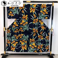 浴衣 大輪の花柄模様 裄66cm - メルカリ