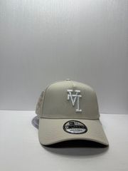 New Era 9FORTY グレー LA 逆ロゴ - メルカリ