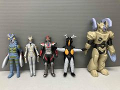 ウルトラ怪獣シリーズ　ゴメス　ピグモン　バルタン星人　フィギュアタグ付　セット ウルトラマンシリーズ 怪獣 ピグモン・バルタン星人・ザラガスセット