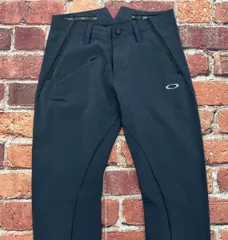 美品 OAKLEY/オークリー ゴルフパンツ 紺 薄ネイビー メンズM