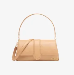 新品 JACQUEMUS ジャックムス ル ラブ Bambi(バンビ) パフ フラップ バッグ キャメルのサムネイル