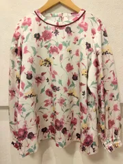 M4  ジュディ　JUDY　トップス　サイズ３８　お花柄のサムネイル