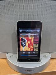 [Classic Model - iPod Compatible] BOSE SoundDock Series II with Original Adapter