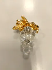 M7　スワロフスキー　Swarovski　アクセサリー　ブローチ　ブドウ　クリスタル　スワンロゴ刻印