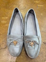 PRADA スエード ドライビングシューズ ローファー グレー - メルカリ