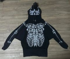 VLONE ヴィーロン スカル パーカー - メルカリ