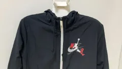 エアジョーダン/ウィンドブレーカー フード アウター/裏地袖まで全てメッシュ/正規品/メンズ/大きい90-95のサムネイル