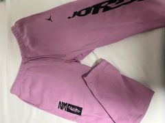 Jordan ピンク ジョガーパンツ Mサイズ - メルカリ