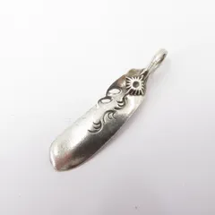 【瀬戸大橋店】 中古 ARIZONA FREEDOM | アリゾナフリーダム ペンダントトップ フェザー/太陽神/唐草 - シルバー 【134】