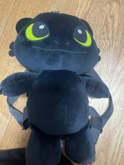 ヒックとドラゴン ユニバーサル北京限定品 ぬいぐるみリュック - メルカリ