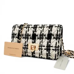 CHARLES&KEITH チャールズ＆キース Cressida クレシダ ツイードプッシュロッククラッチ ショルダーバッグ チェック チェーン モノトーン 斜め掛け クロスボディ タグ付き 上品 フェミニン