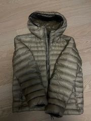 HELLY HANSEN ダウンジャケット シャンパンゴールド | Mercari
