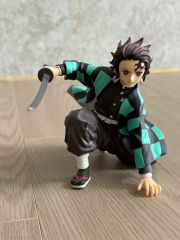 鬼滅の刃 竈門炭治郎 フィギュア 屋根台座 - メルカリ