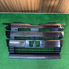トヨタ ノア 90系 フロントグリル 送料込み 53126-VW060 新品 - メルカリ