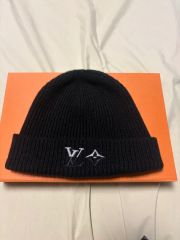 LOUIS VUITTON ルイ・ヴィトンのカシミヤ100%ニットキャップ 黒 - メルカリ