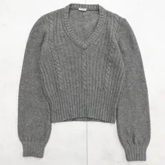 ◎miumiu ミュウミュウ ニットトップス ケーブル編み エルボーパッチ クロップド ショート丈 アーカイブ キャメル素材 グレー イタリア製 レディース 40 b01493のサムネイル
