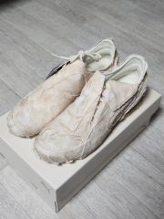 k*a様 【キーホルダー付き】FILA×IMP.コラボ マゼンタピンク スニーカ
