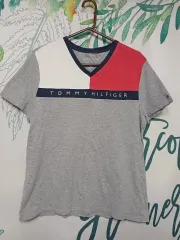 トミーヒルフィガー Vネック 刺繍 ロゴ 半袖Tシャツ M 95