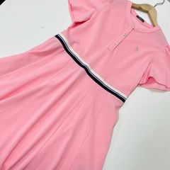 BURBERRY ハーフジップ ポロワンピース ピンク - メルカリ