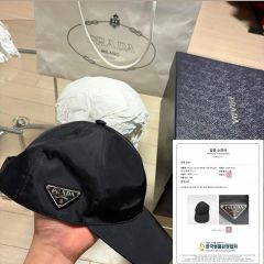 未使用級】PRADA リナイロン キャップ M 黒 2HC274 - メルカリ
