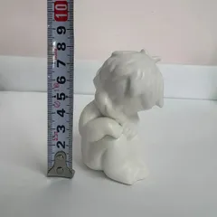 膝を抱えて眠る天使　SENSHUKAI SKIP フィギュリン 陶器 置物 昭和レトロのサムネイル