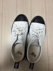DR. MARTENS ドクターマーチン 白 靴 240-245(UK5)のサムネイル