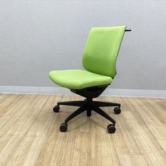 21年製 定価約6万 フルーエントチェア オカムラ グリーン 学習 