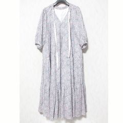 □ 49414 OBLI 【オブリ】フラワー ティアード ワンピース 花柄 - メルカリ