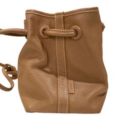 美品　VASIC BOND MINI 巾着 ライトブラウン ショルダーバッグ ✨美品✨VASIC BOND MINI 巾着 ライトブラウン ショルダーバッグ