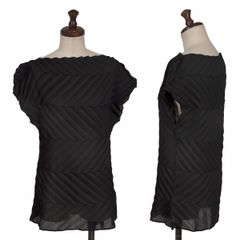 美品✨ISSEY MIYAKE me プリーツ 人物柄 グリーン ノースリーブ - メルカリ