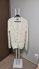 maje マージュ (1サイズ) アイボリー 編み目がかわいい コットン素材 カーディガン ロング丈のサムネイル