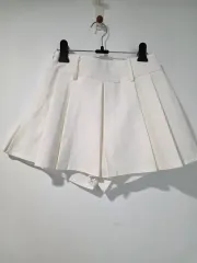 白 プリーツ キュロット