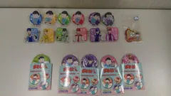 最終価格！ 値下げ不可品　（〇4831）おそ松さん グッズ 大量まとめ売り 缶バッジ アクリルバッジ 箱付き