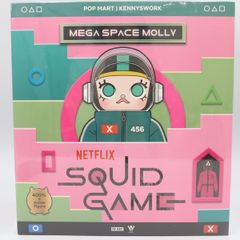 【美品】【未開封品】ポップマート POP MART MEGA SPACE MOLLY 400% + Action Figure Squid Game Set イカゲーム フィギュア 【yy】【中古】4000059810000655