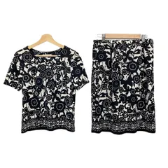 HANAE MORI(ハナエモリ) スカートセットアップ レディース美品  - 黒×白 花柄/バタフライ(蝶)のサムネイル