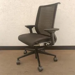 【訳アリ 中古】 スチールケース Steelcase オフィスチェア 肘あり シンクチェア ブラック デスクチェア チェア イス 椅子 中古のサムネイル