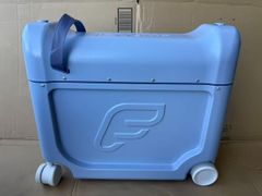 新品・未使用】Stokke JetKids RideBox グリーンオーロラ - メルカリ