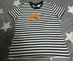 ナイキ スウッシュ クラブ ストライプ 半袖Tシャツ 黒/白