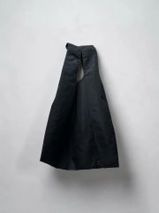comoli 25ss シルクシェル ポーチ 新品未使用 - メルカリ