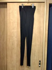 M08　PLEATS PLEASE  プリーツプリーズ  イッセイミヤケ　パンツ　ネイビー　サイズ２のサムネイル