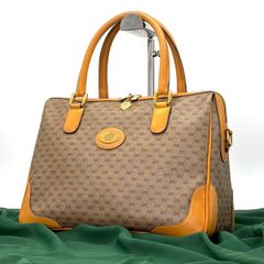 静かに視線を奪う】 FENDI ベルト ズッカ総柄 ゴールドバックル FF柄