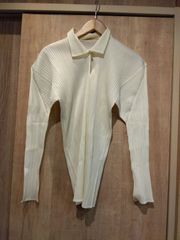 イッセイミヤケ　プリーツ　トップス M08 ISSEY MIYAKE イッセイミヤケ プリーツ トップス オフホワイト
