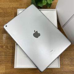iPad (第9世代) 10.2インチ シルバー 64GB Wifiモデル - メルカリ