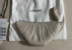 LEMAIRE(ルメール) クロワッサンコインパース ネックレス - メルカリ
