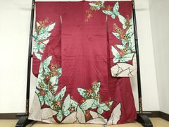 裏表 正絹 朱色 椿 蝶々 振袖 身丈165 - メルカリ