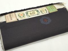 重要無形文化財】本場結城紬 反物 いざり機 蚊絣 黒に近い濃紫 赤 正絹