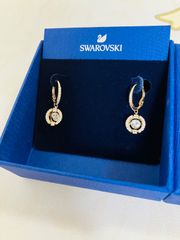 正規品☆美品☆スワロフスキー☆十字架☆クロス☆ゴールド☆エジプト 