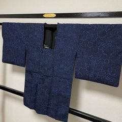 袷着物 濃紺 藍染? 花柄 小紋 - メルカリ 袷着物 濃紺 藍染? 花柄 小紋 - メルカリ