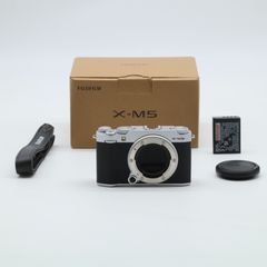 メーカー保証付き【センサー清掃済み】FUJIFILM X-M5 ボディ【取説付
